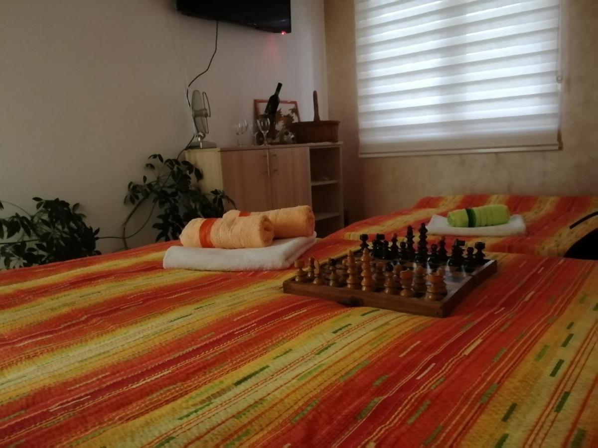 Uzicki-Konaci Lägenhet Užice Exteriör bild