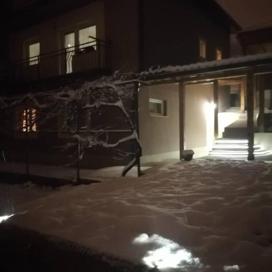 Uzicki-Konaci Lägenhet Užice Exteriör bild