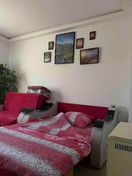 Uzicki-Konaci Lägenhet Užice Exteriör bild